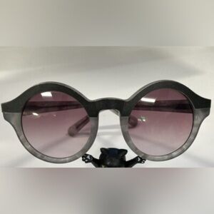 Chic Brown Sunglasses